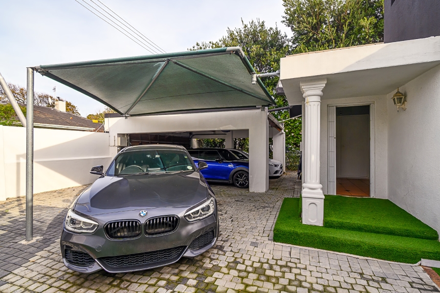 5 Bedroom Property for Sale in Claremont Western Cape